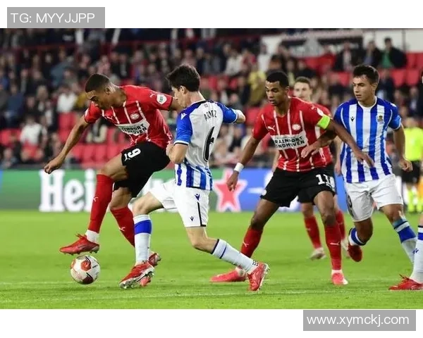 欧冠激战：里昂绝杀那不勒斯全场沸腾精彩集锦回顾