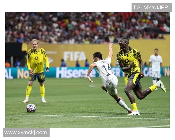 热刺逆转AC米兰足总杯之战红牌争议引发全场热议战术解析