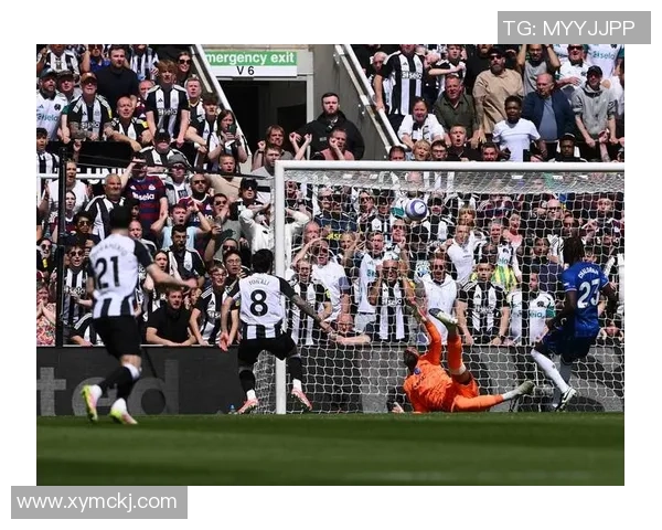 英超激战波尔图与尤文图斯战平乌龙球瞬间引发全场热议 英超激战波尔图与尤文图斯战平乌龙球瞬间引发全场热议